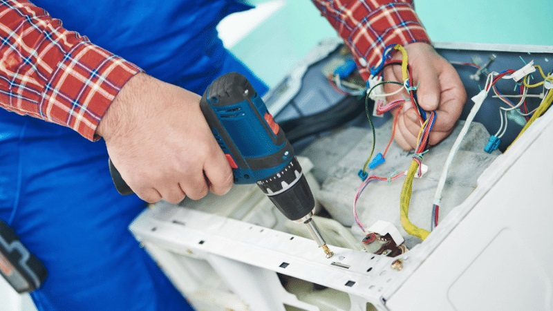 Karamürsel Vestfrost Vestfrost çamaşır makinesi kart tamiri – Su almama arızası orijinal parça ile giderildi. - Teknik servis örneği
